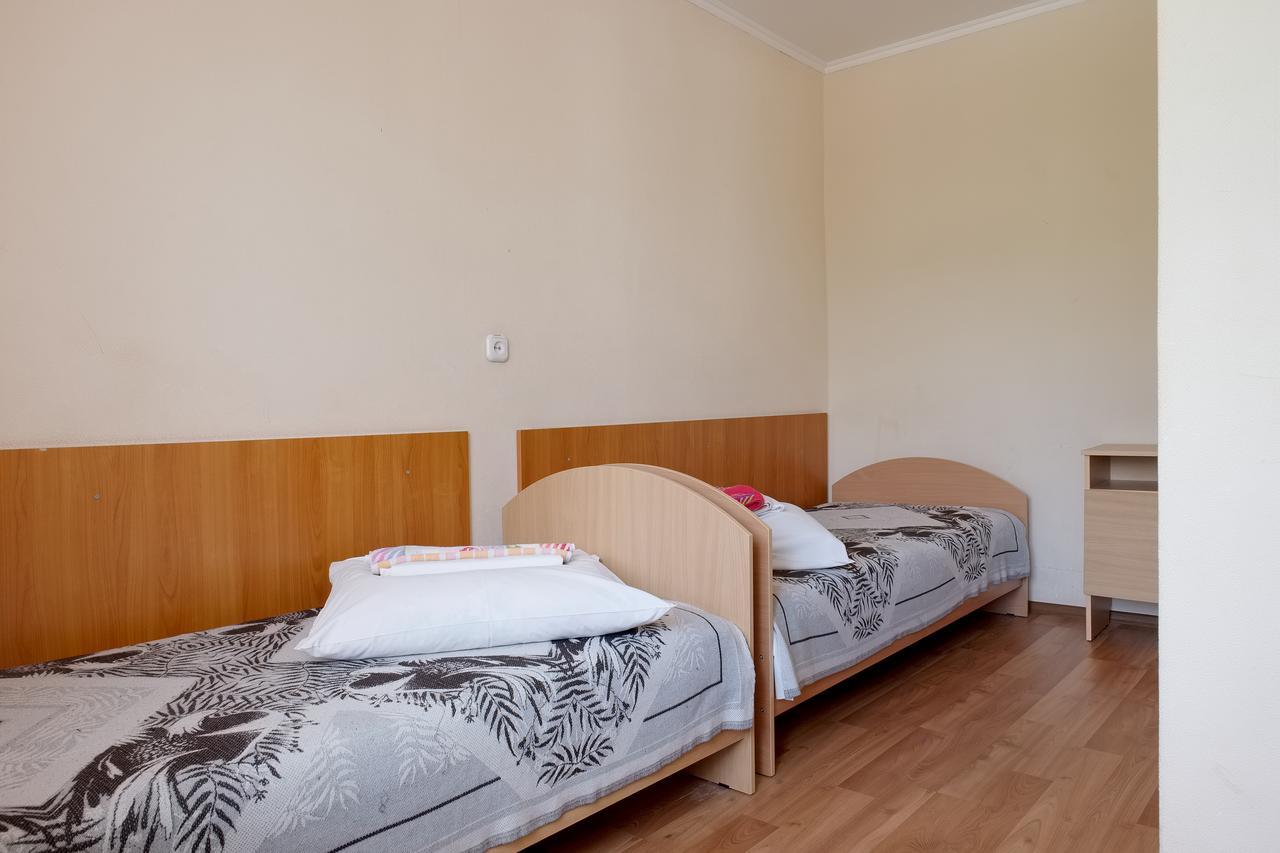 Akademicheskaya Hotel Minsk Buitenkant foto