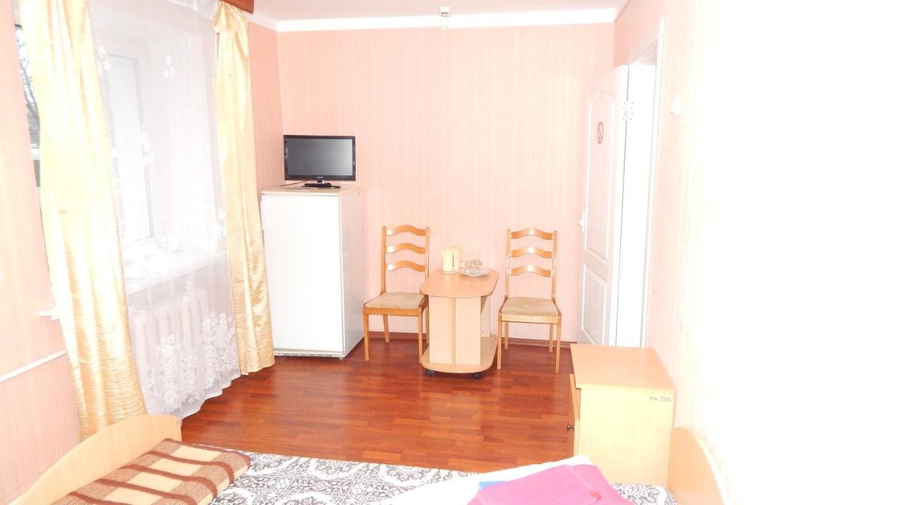 Akademicheskaya Hotel Minsk Buitenkant foto